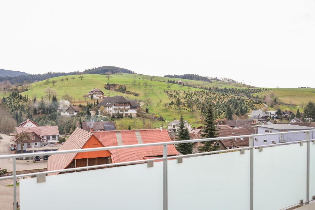Ferienwohnung Penthouse I 106 Qm I 2 Balkone I Boxspring I Nespresso I Parkplatz Oberharmersbach Exterior foto
